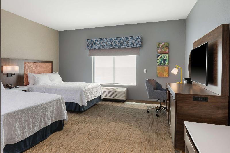 Hampton Inn Circleville image