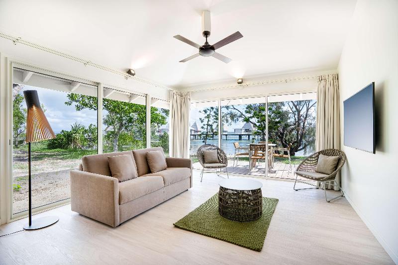 DoubleTree by Hilton Noumea Ilot Maitre Resort image