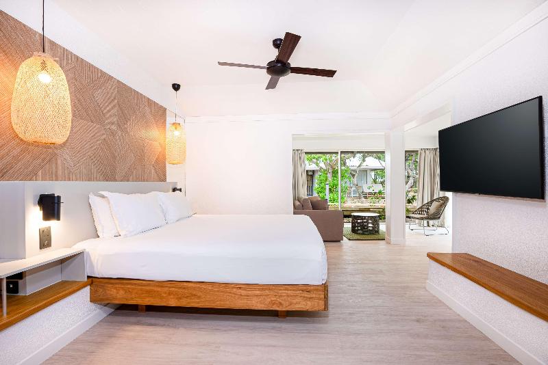 DoubleTree by Hilton Noumea Ilot Maitre Resort image