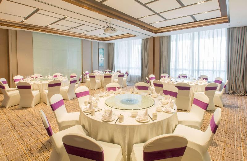 Hilton Garden Inn Zibo Zhangdian image