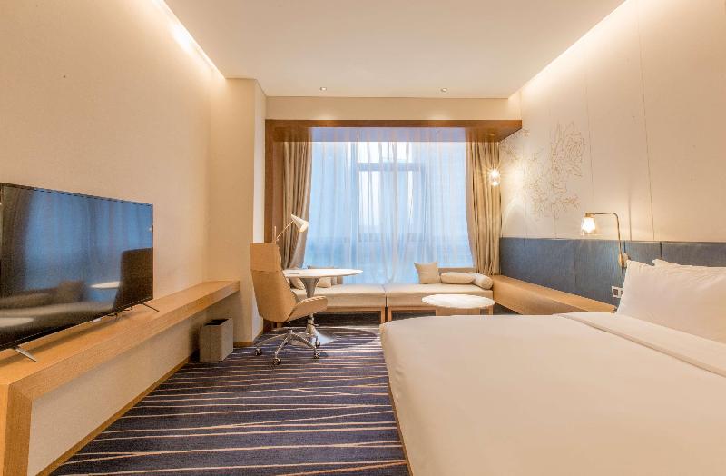 Hilton Garden Inn Zibo Zhangdian image
