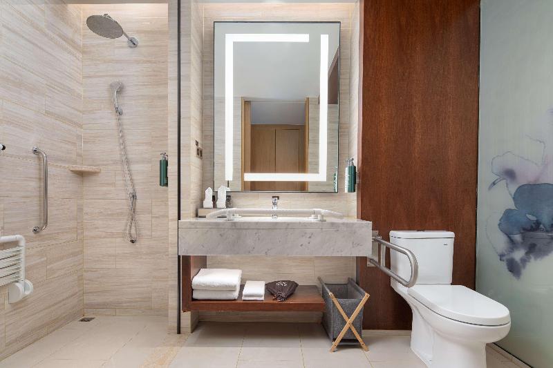 Hilton Garden Inn Zibo Zhangdian image