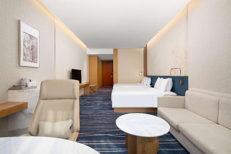Hilton Garden Inn Zibo Zhangdian image