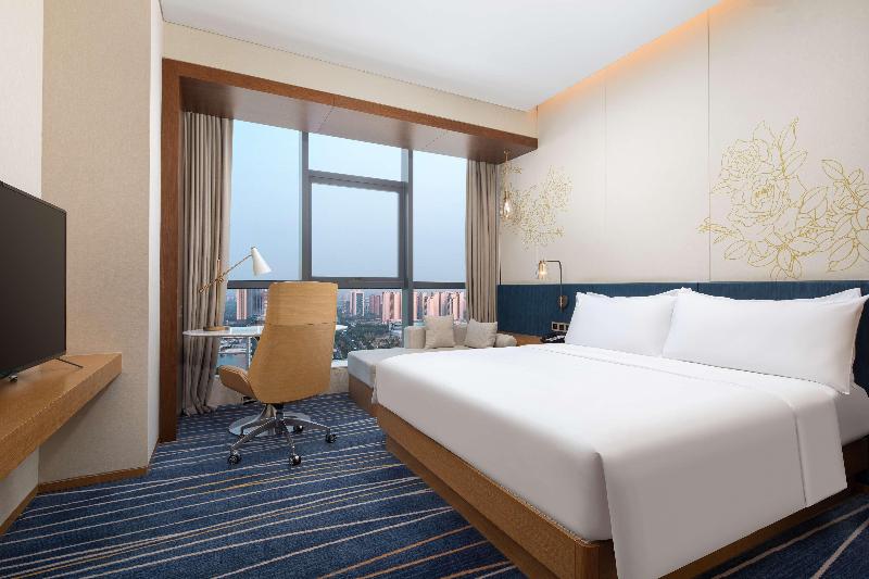 Hilton Garden Inn Zibo Zhangdian image