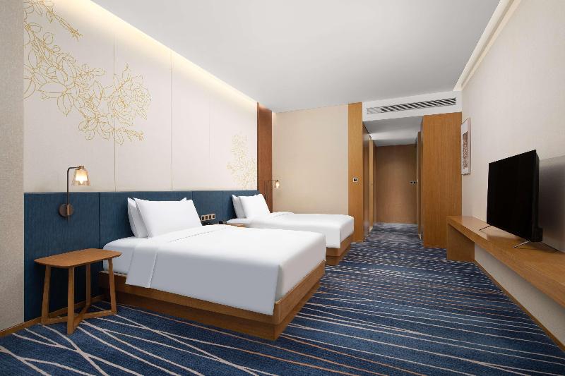Hilton Garden Inn Zibo Zhangdian image