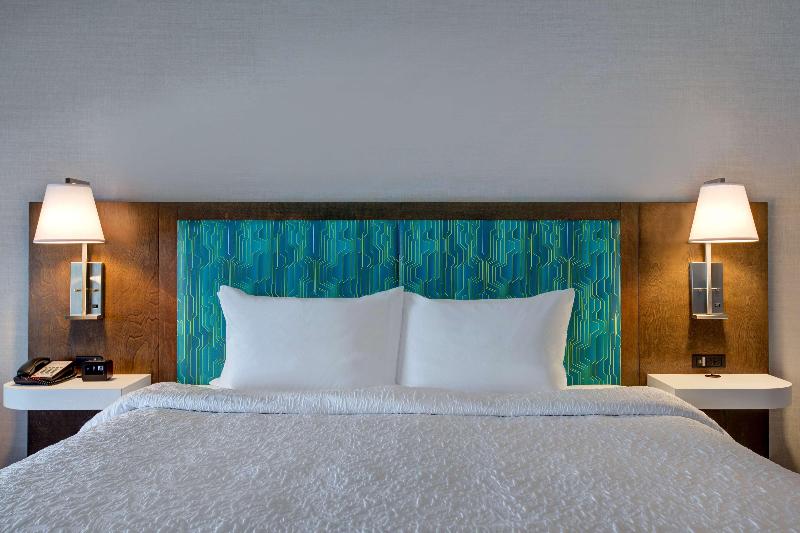 Bed room