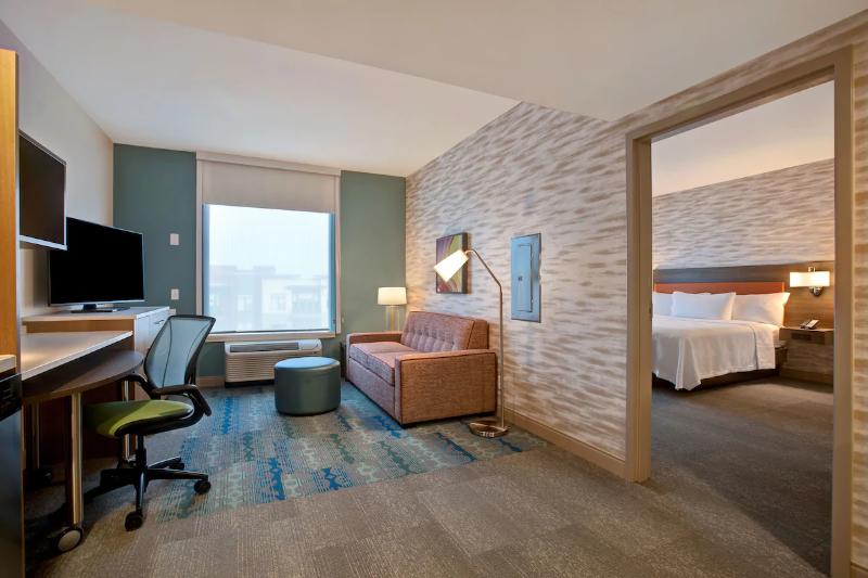 Home2 Suites By Hilton Gulf Breeze Pensacola Area image