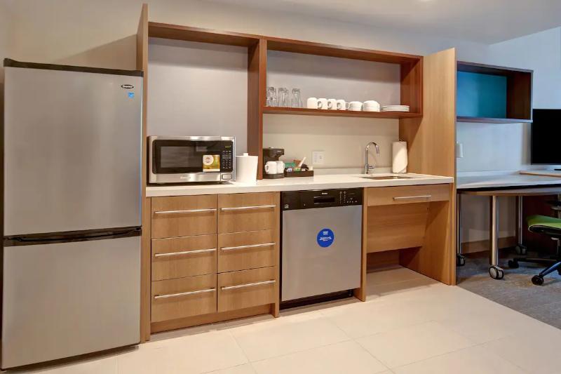 Home2 Suites By Hilton Gulf Breeze Pensacola Area image
