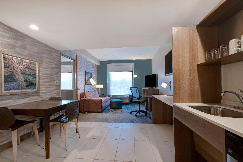 Home2 Suites By Hilton Gulf Breeze Pensacola Area image