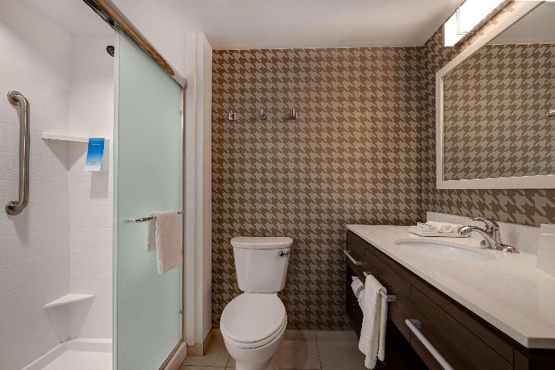 Home2 Suites By Hilton Gulf Breeze Pensacola Area image