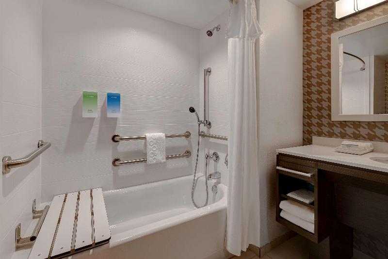 Home2 Suites By Hilton Gulf Breeze Pensacola Area image