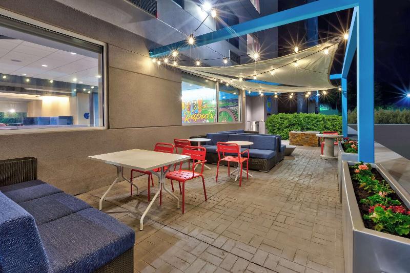 Tru By Hilton Comstock Park Grand Rapids