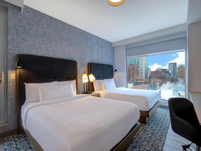 Hampton Inn by Hilton Montreal Downtown image