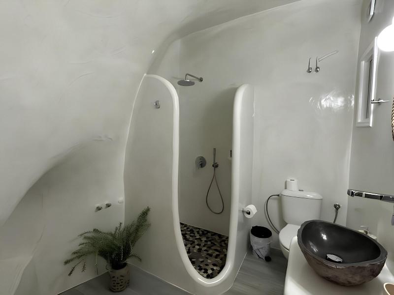 Vina's Place image