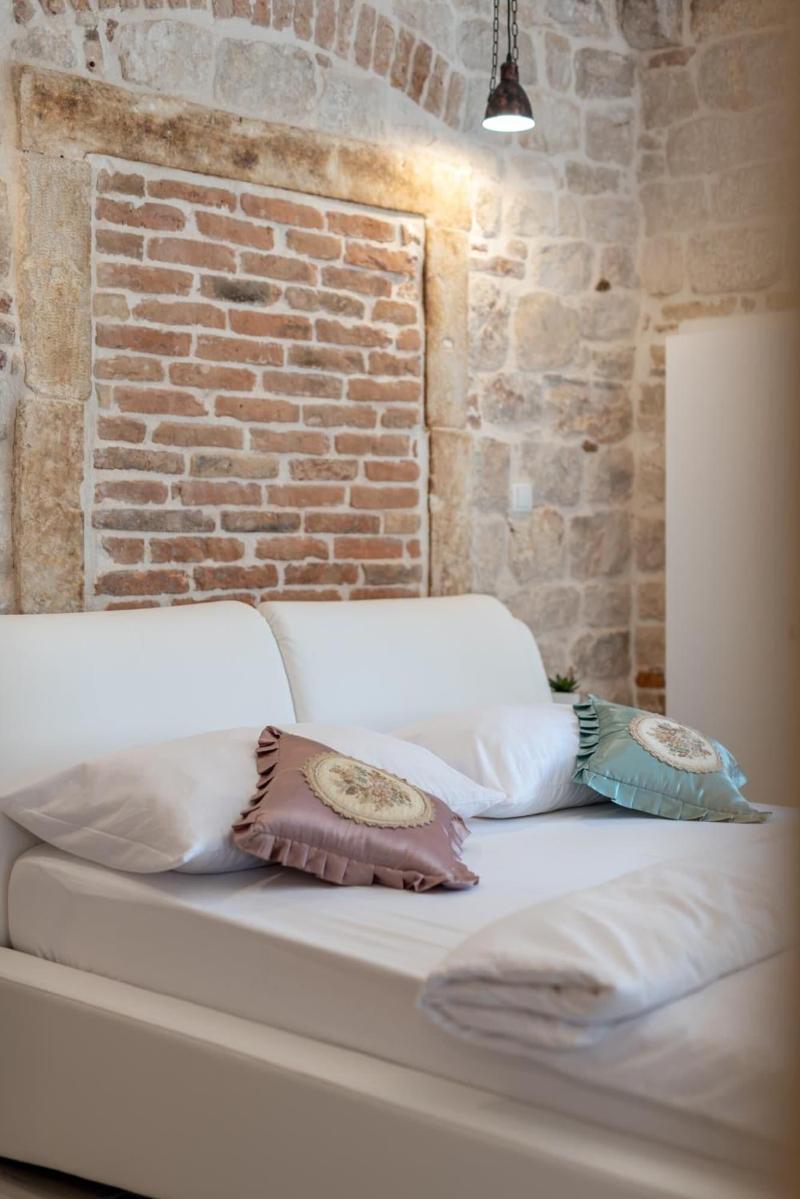 Studios Kadena image