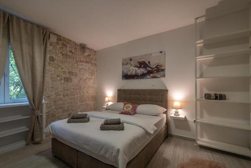 Studios Kadena image