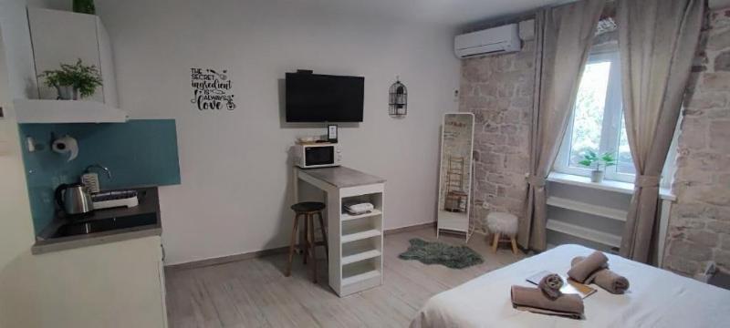Studios Kadena image