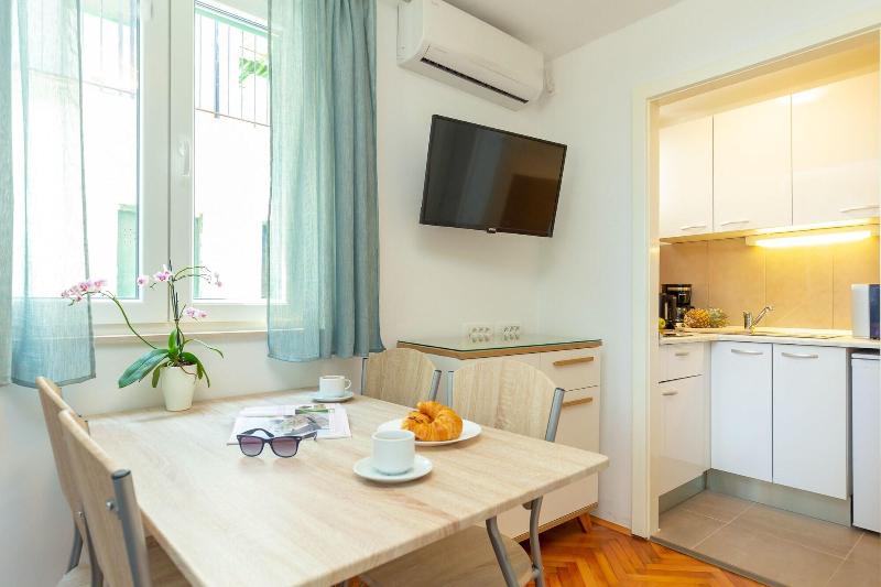 Apartment Colette image