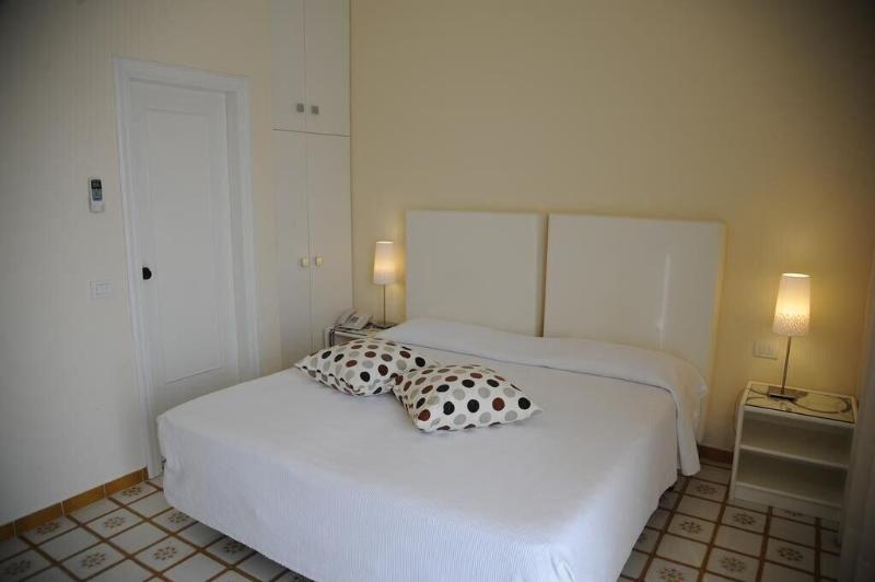 Via Capo Rooms image