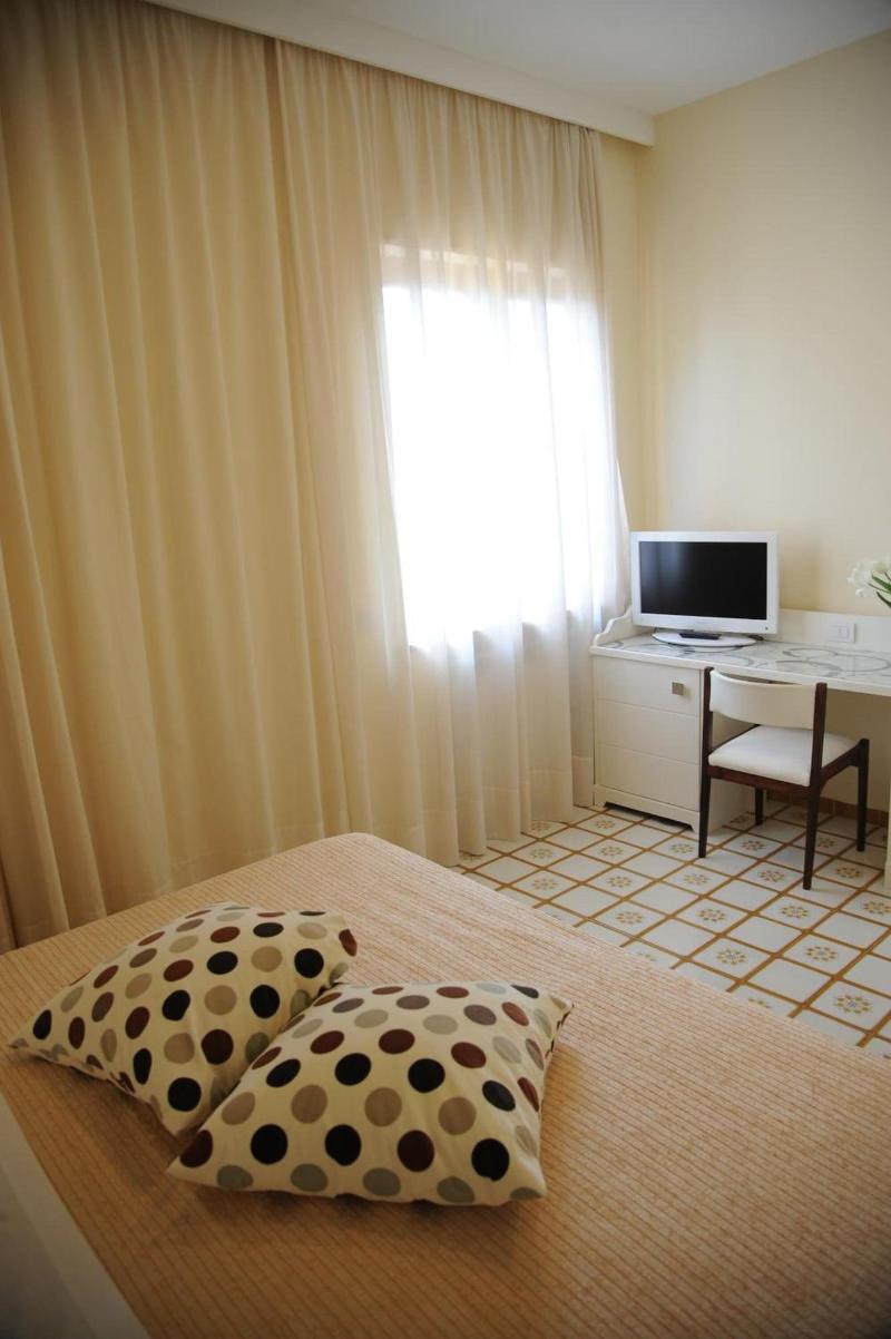 Via Capo Rooms image