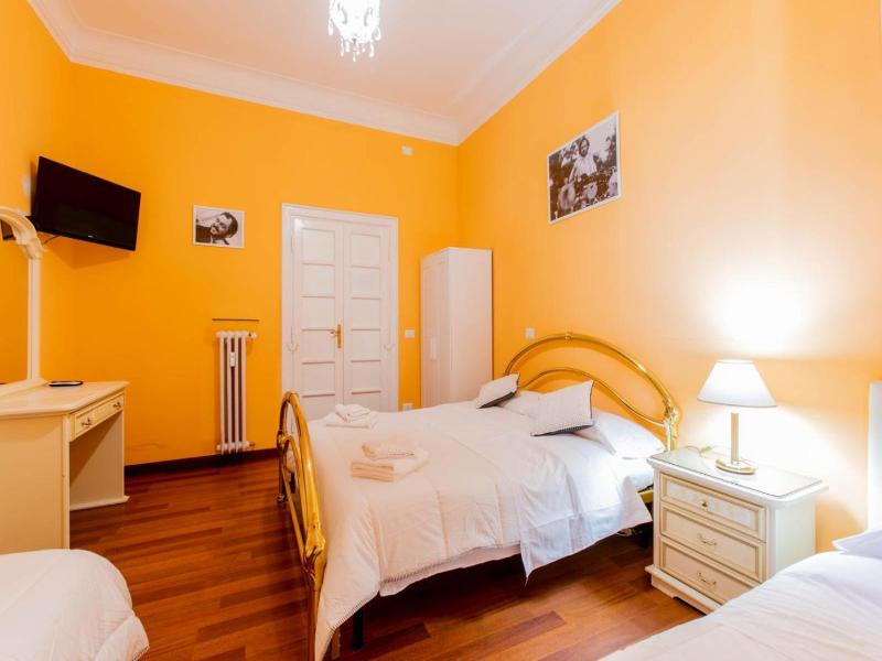Flower Guesthouse image