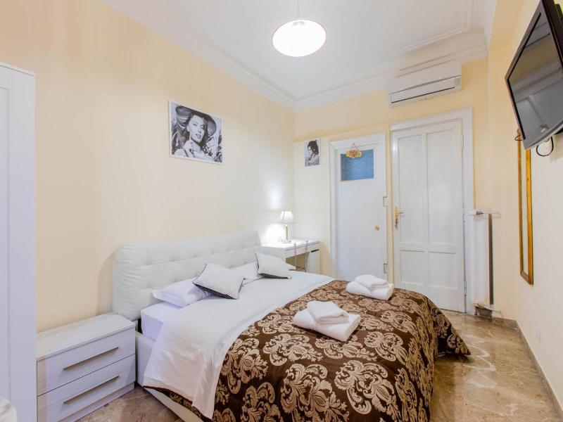Flower Guesthouse image