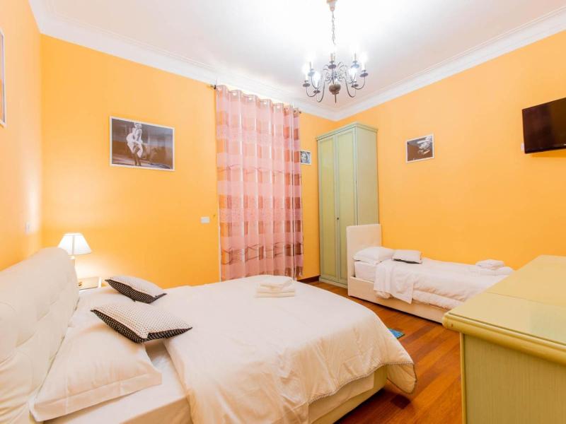 Flower Guesthouse image