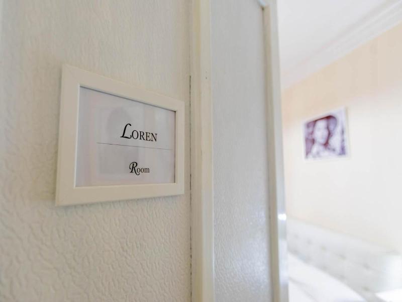 Flower Guesthouse image
