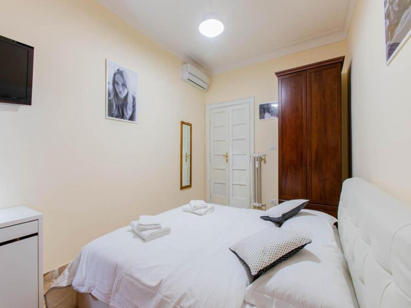 Flower Guesthouse image