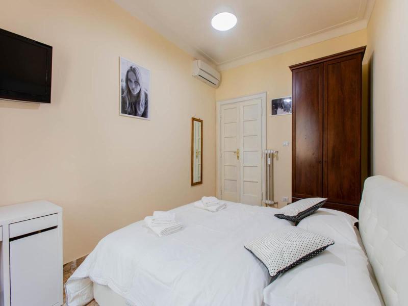 Flower Guesthouse image