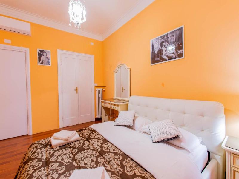Flower Guesthouse image