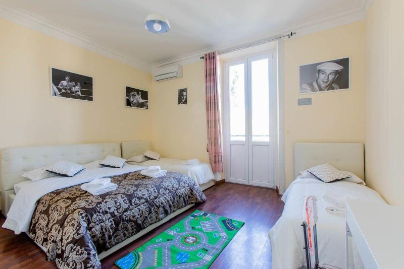 Flower Guesthouse image