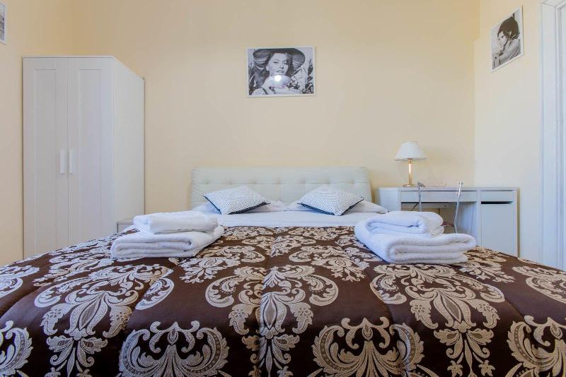 Flower Guesthouse image