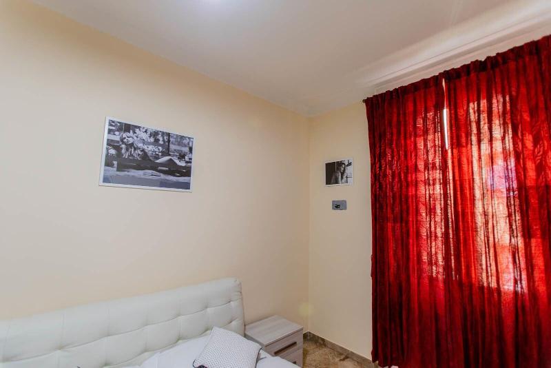 Flower Guesthouse image
