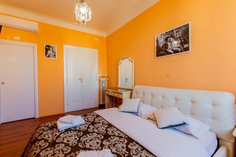 Flower Guesthouse image