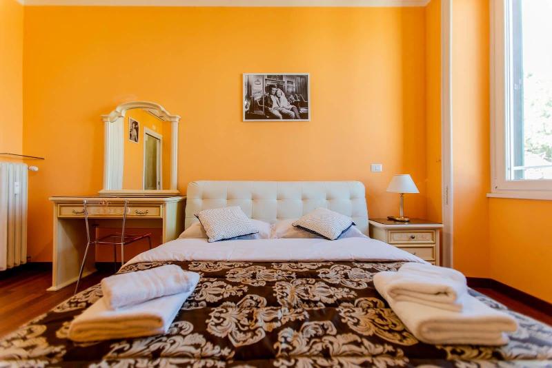 Flower Guesthouse image