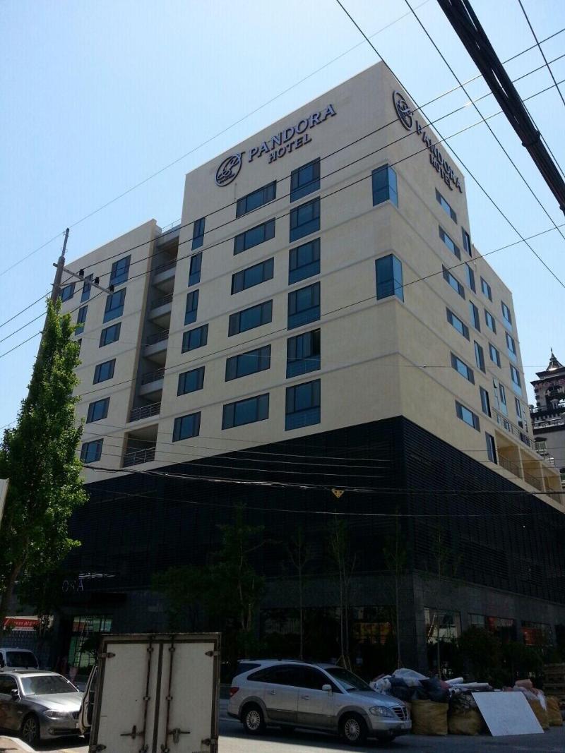Pandora Hotel image