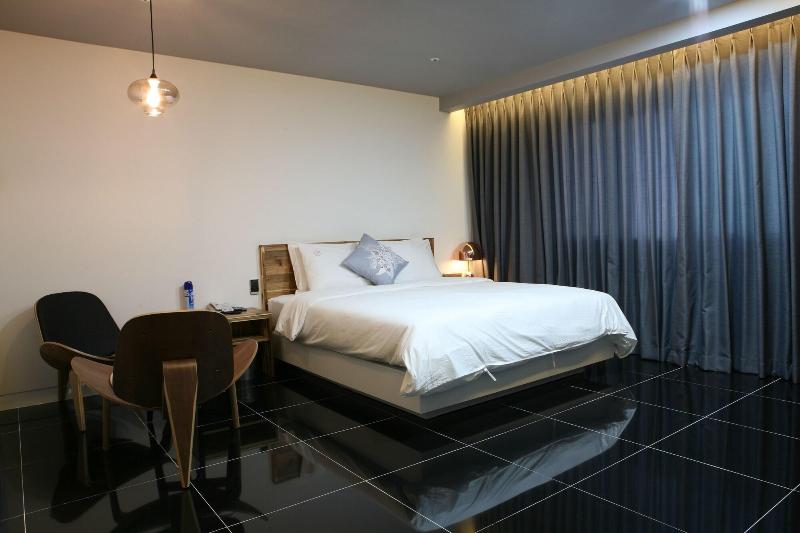 Pandora Hotel image