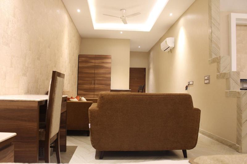 Royal Residence Iffco Chowk image