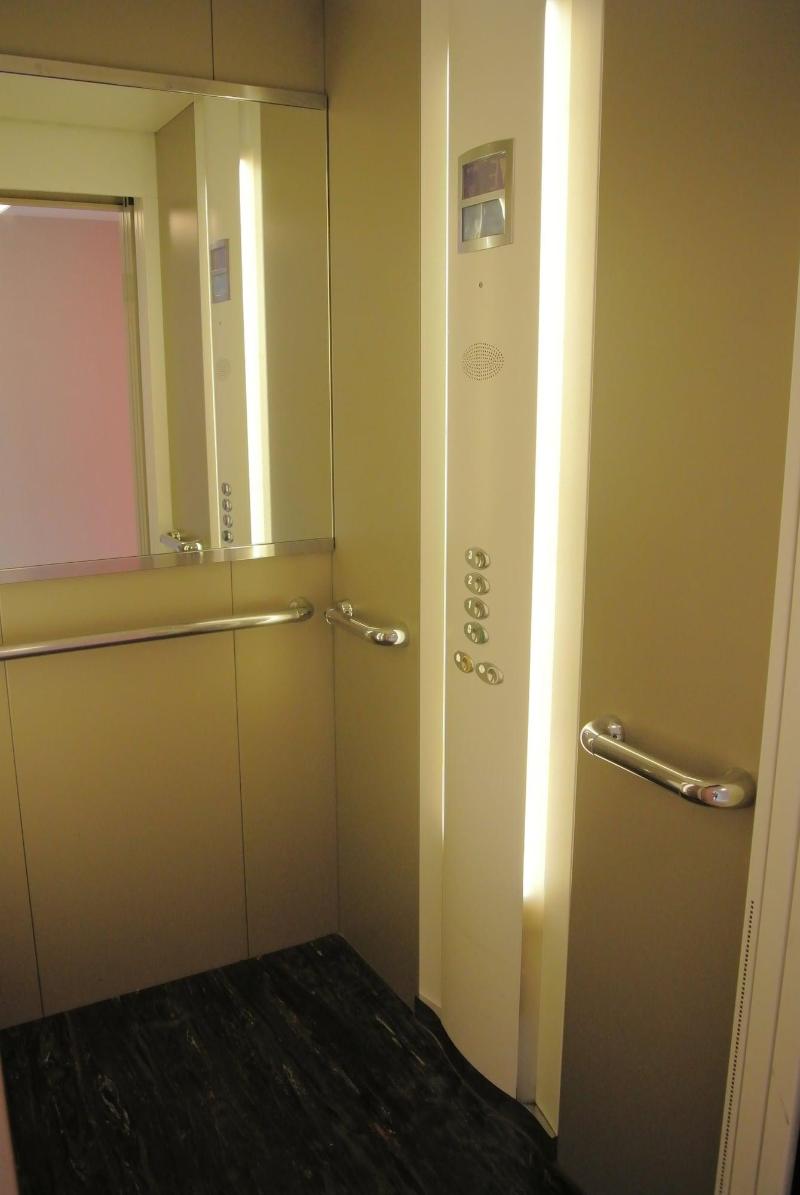 Hotel Tropicana image
