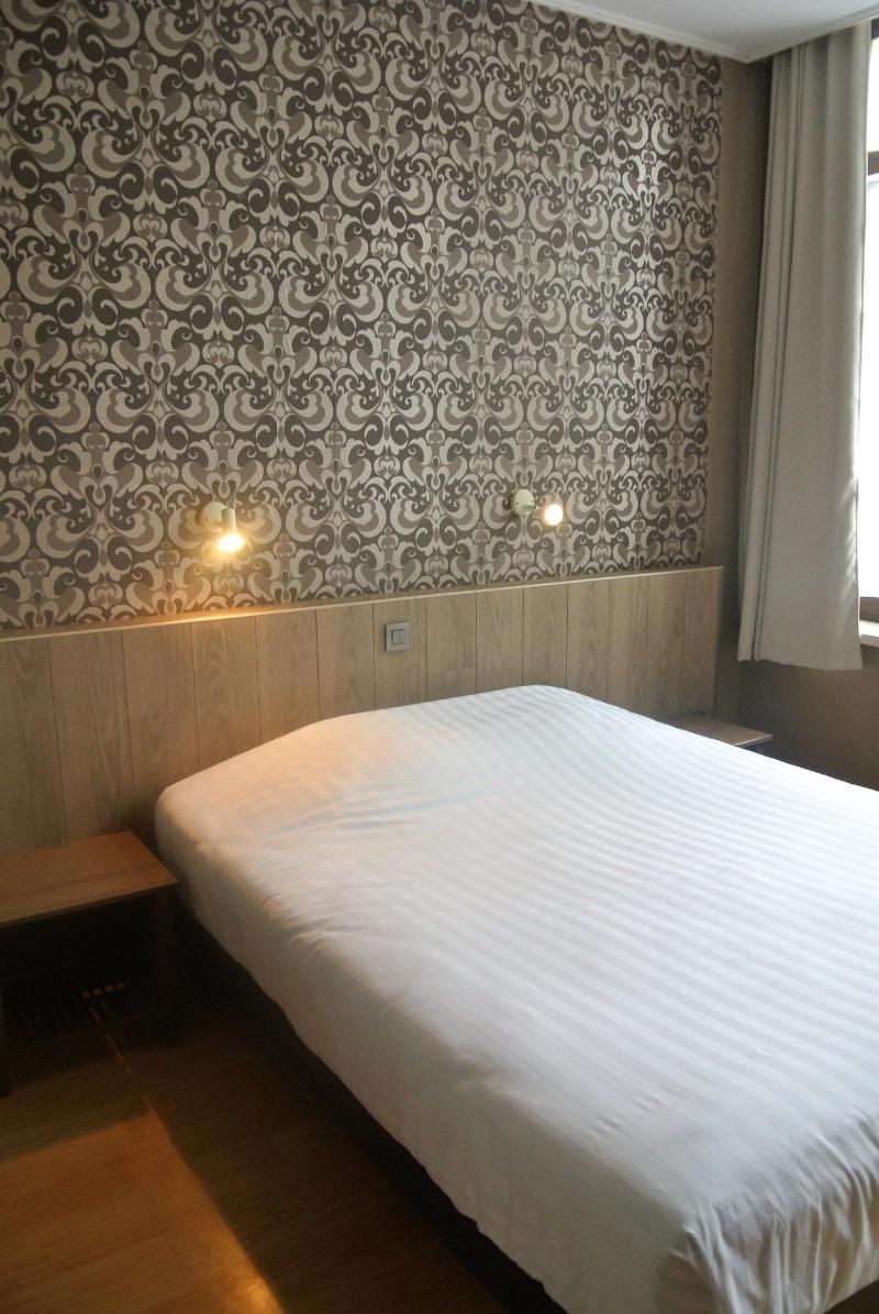 Hotel Tropicana image