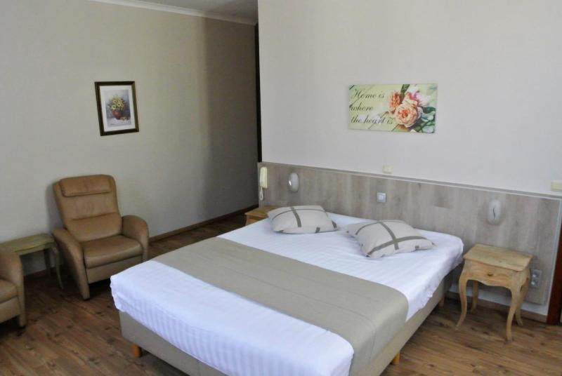 Hotel Tropicana image