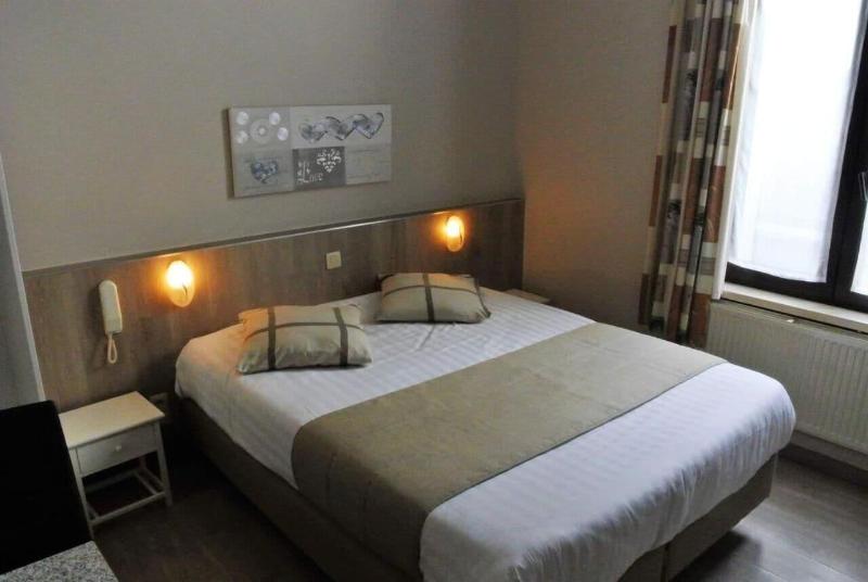 Hotel Tropicana image