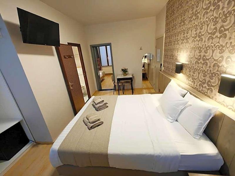 Hotel Tropicana image