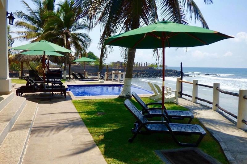 Vista Las Olas Surf Resort — general view