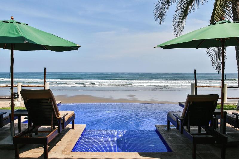 Vista Las Olas Surf Resort image