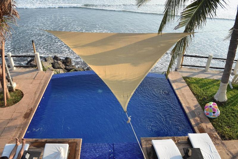 Vista Las Olas Surf Resort image