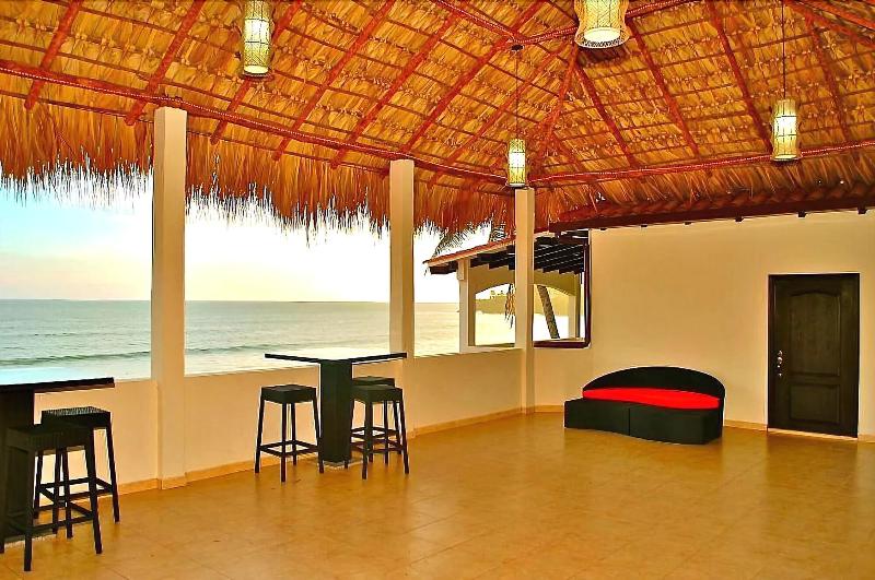 Vista Las Olas Surf Resort image