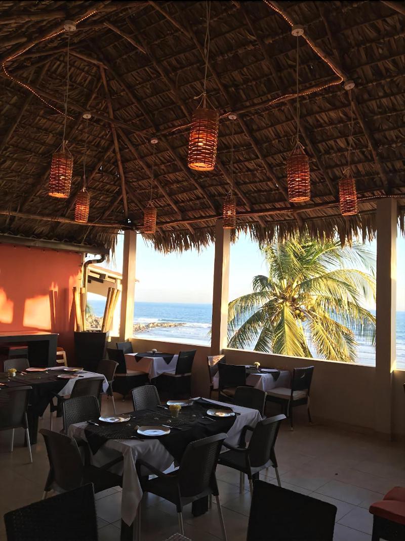 Vista Las Olas Surf Resort image
