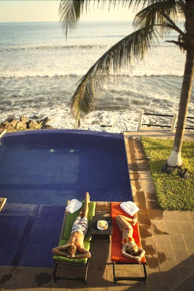 Vista Las Olas Surf Resort image